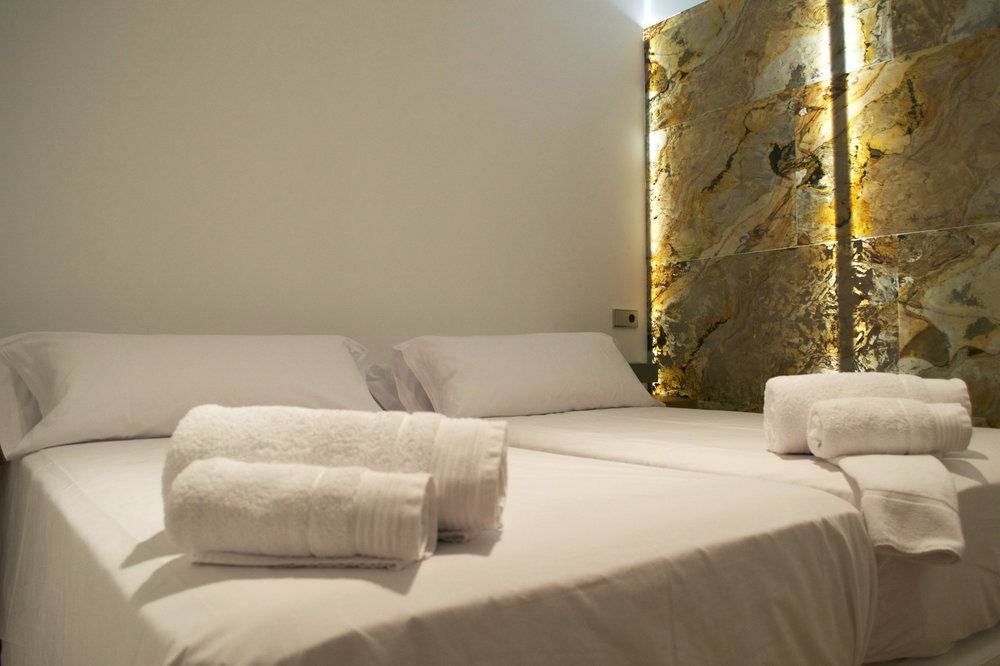 Cosmopolitan Boutique Rambla Hotel Barcelona Exterior photo